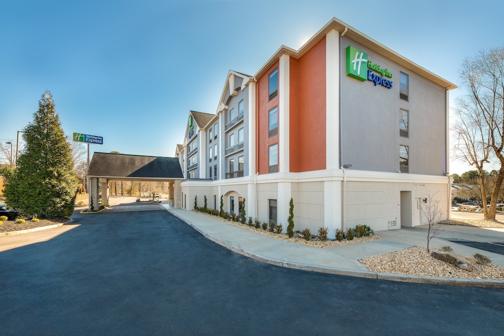 holiday inn express atlanta west theme park by ihg