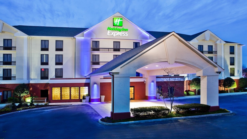 holiday inn express atlanta west theme park by ihg