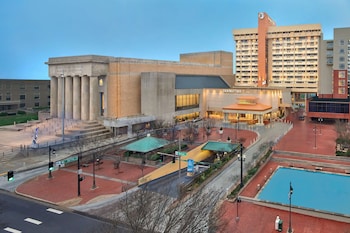 doubletree by hilton little rock