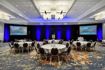 doubletree by hilton little rock