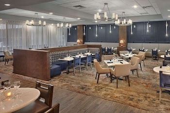 doubletree by hilton little rock