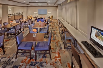 doubletree by hilton little rock
