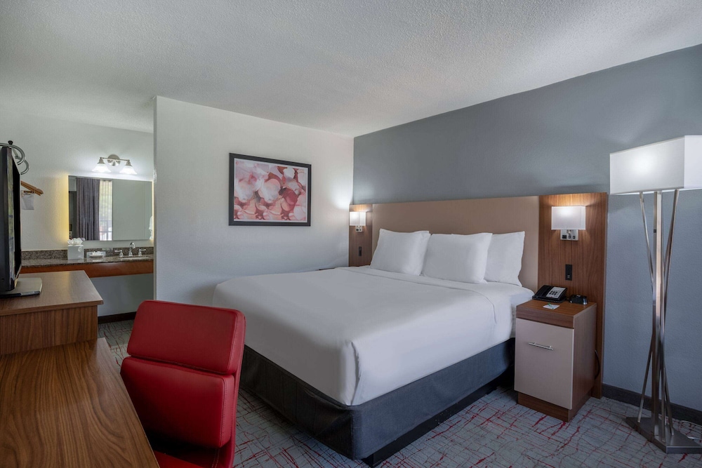 wyndham garden columbia ft jackson