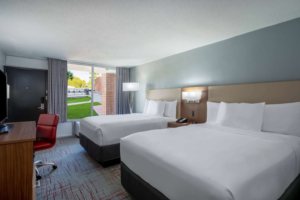 wyndham garden columbia ft jackson