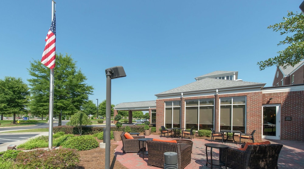 hilton garden inn macon mercer university