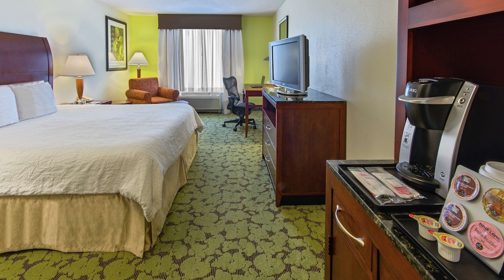 hilton garden inn macon mercer university