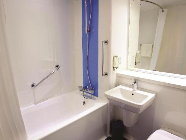 travelodge madrid torrelaguna