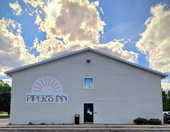 pipers inn