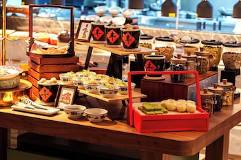 Urcovebyhyattxi'angreattang All Day Mall,,3 star