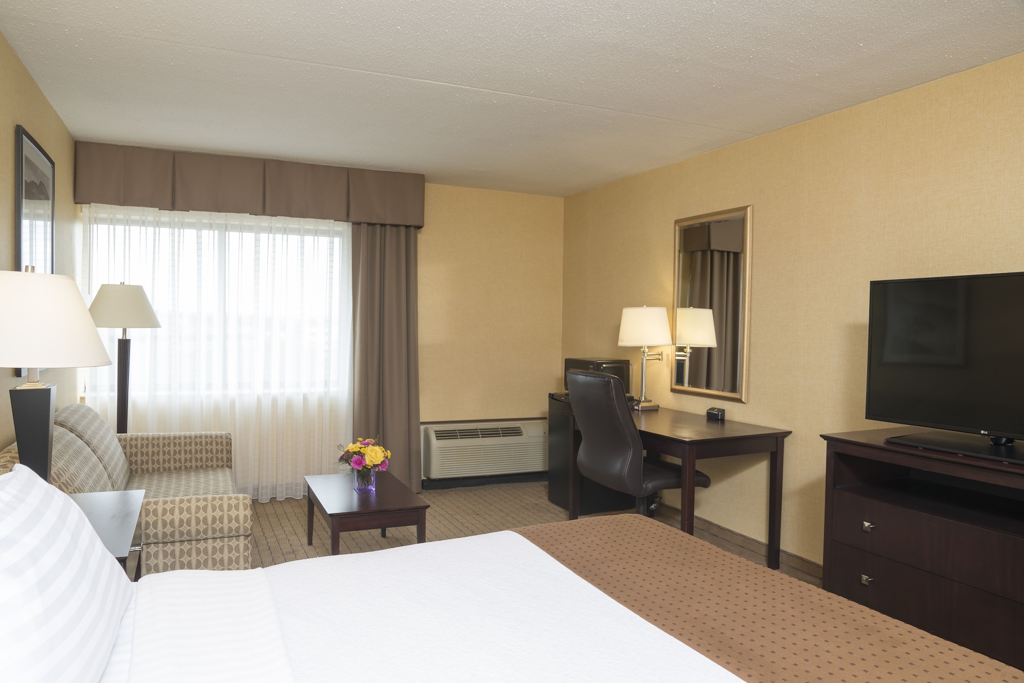 holiday inn cleveland s independence by ihg