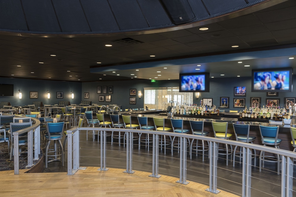 holiday inn cleveland s independence by ihg