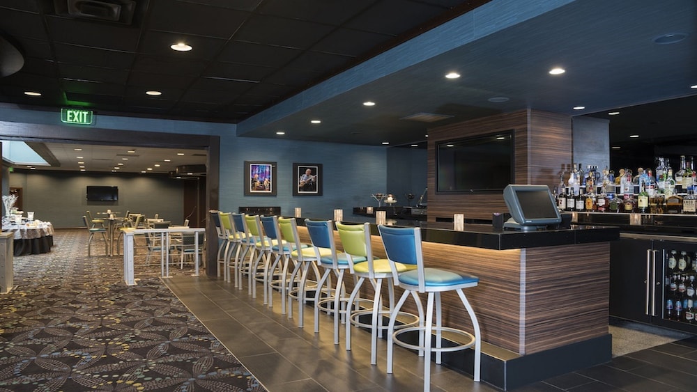 holiday inn cleveland s independence by ihg