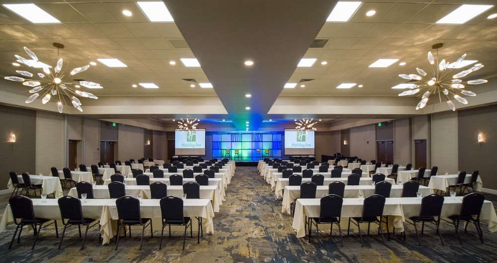 holiday inn cleveland s independence by ihg