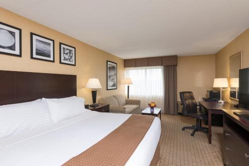 holiday inn cleveland s independence by ihg