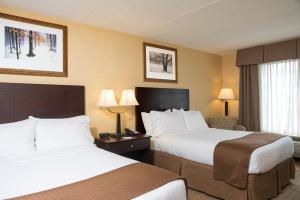 holiday inn cleveland s independence by ihg