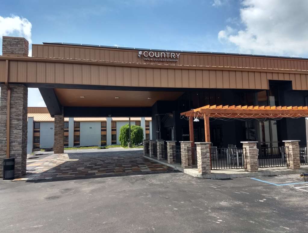country inn and suites by radisson indianapolis east