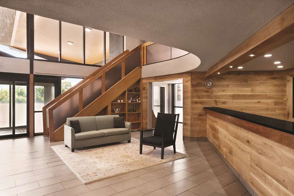 country inn and suites by radisson indianapolis east