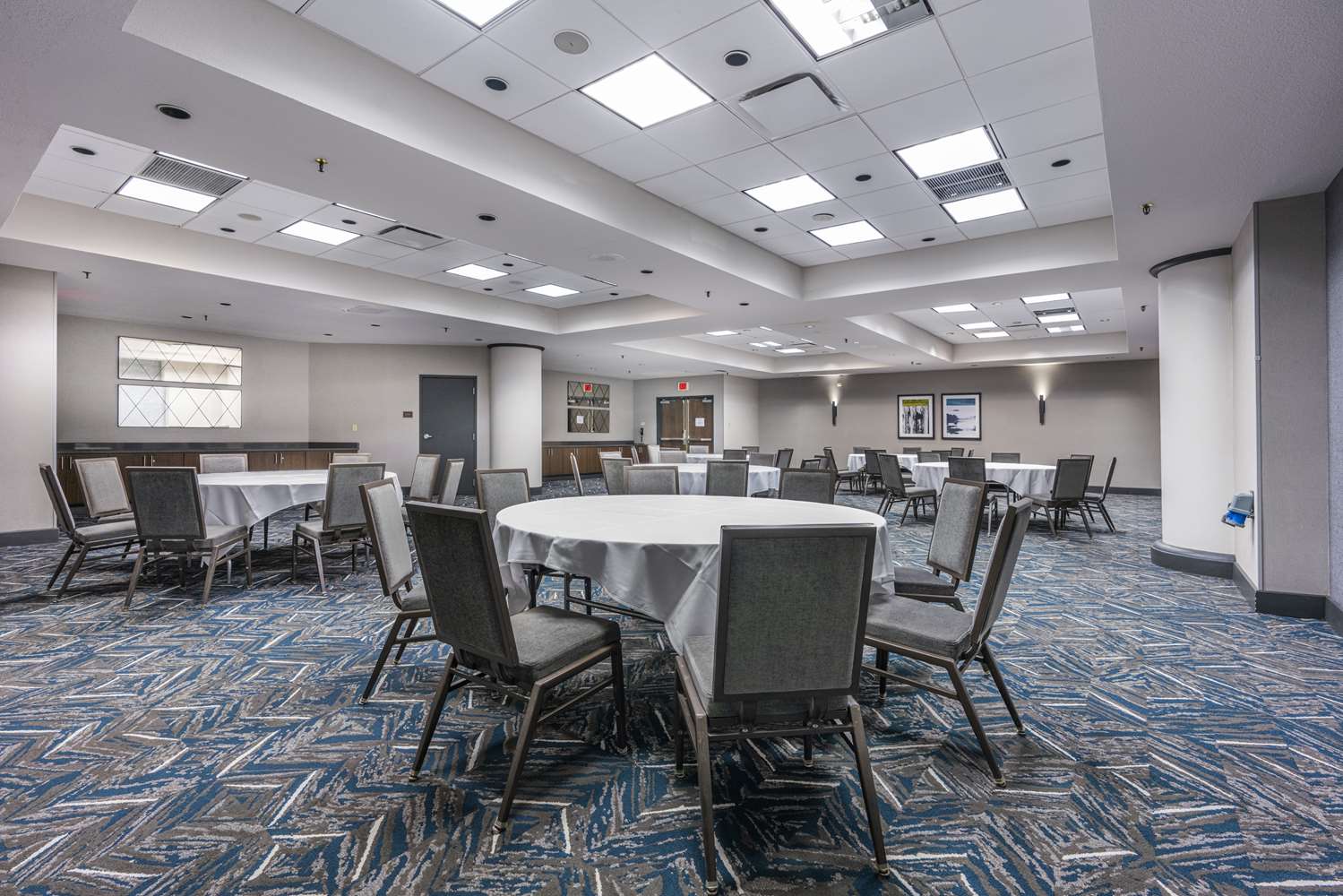 embassy suites by hilton indianapolis downtown