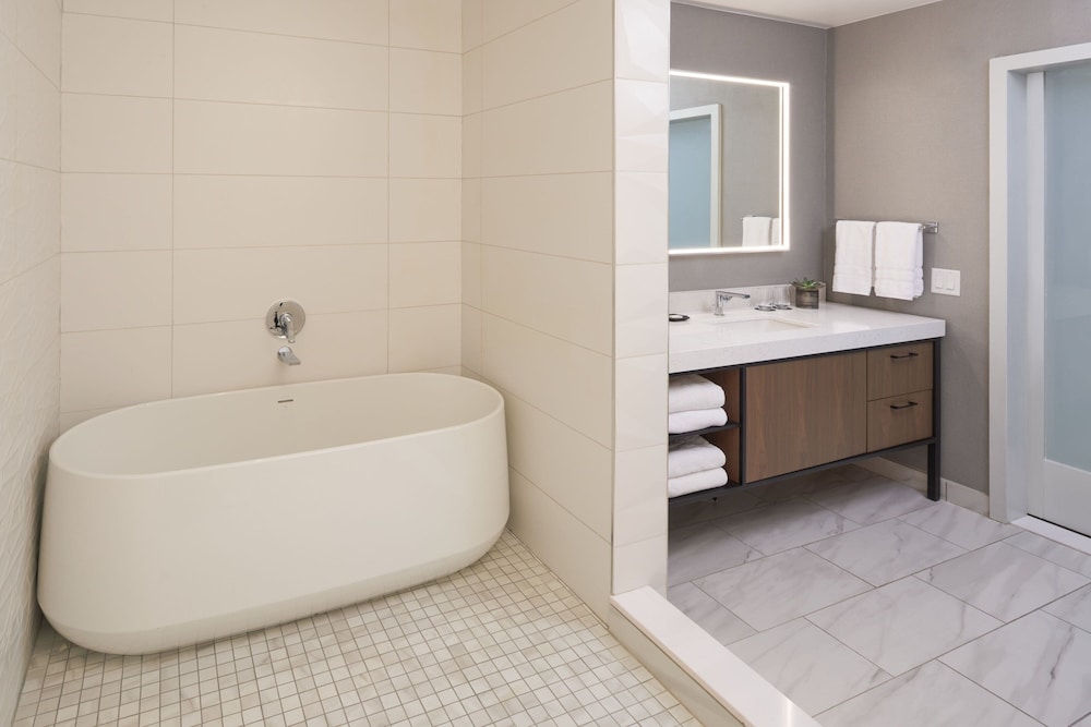 the westin indianapolis