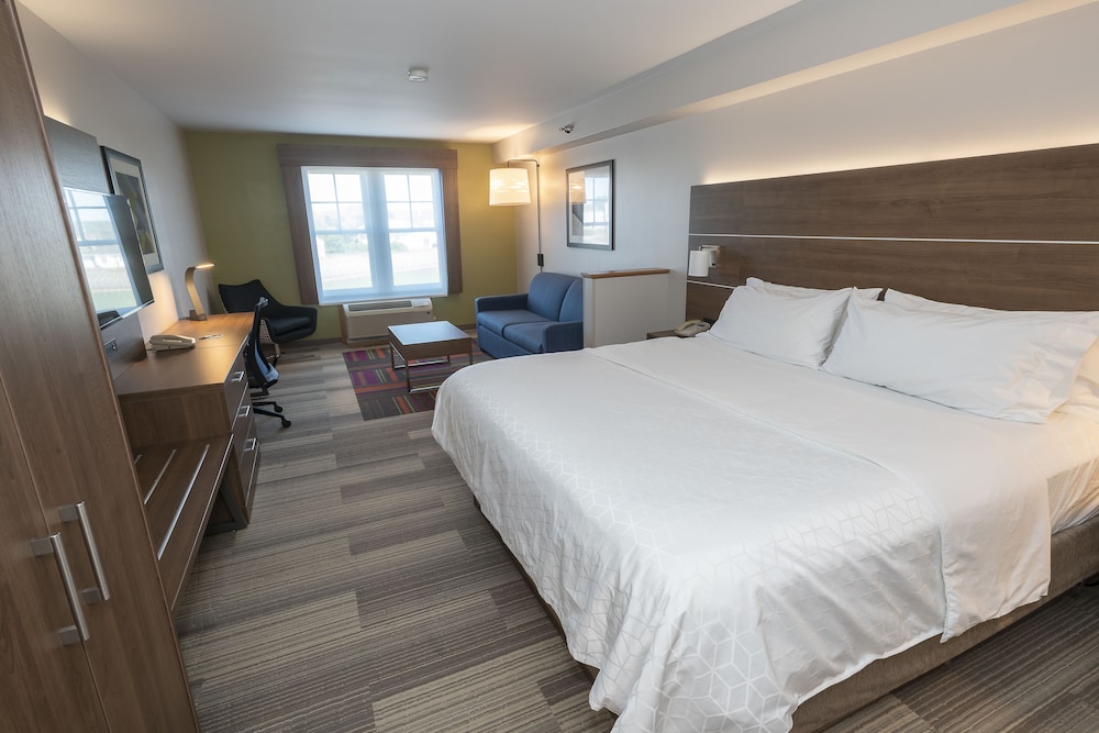 holiday inn express hotel and suites iron mountain by ihg