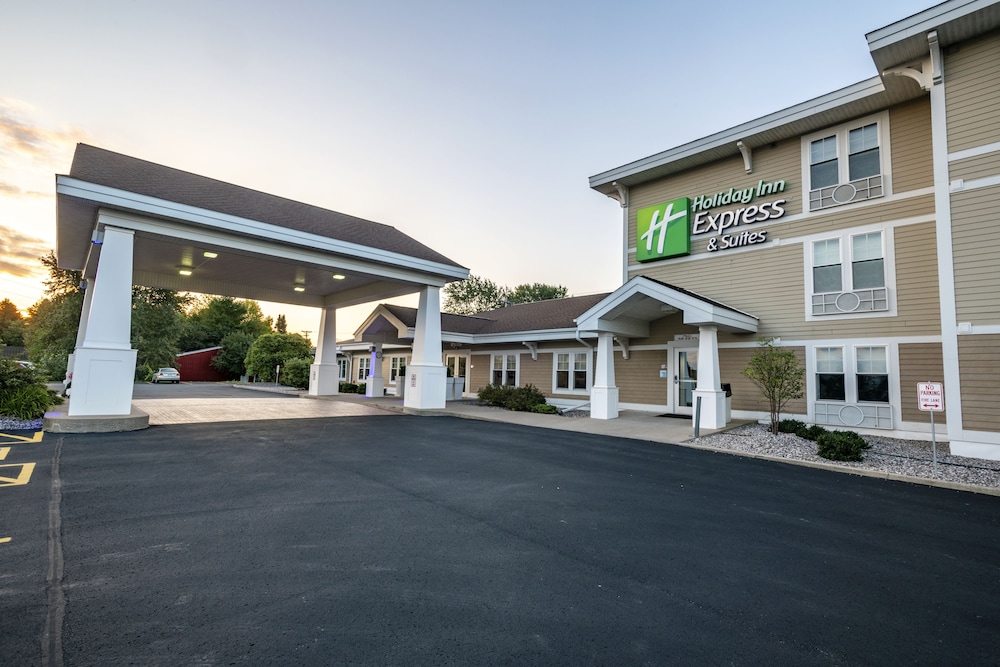 holiday inn express hotel and suites iron mountain by ihg