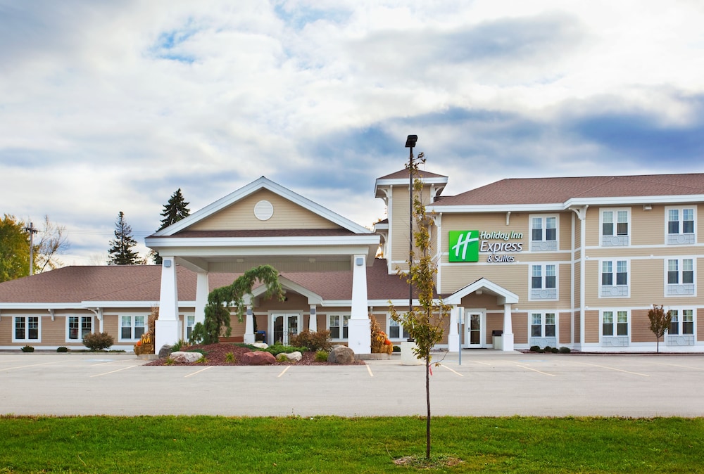 holiday inn express hotel and suites iron mountain by ihg