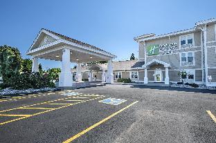 holiday inn express hotel and suites iron mountain by ihg