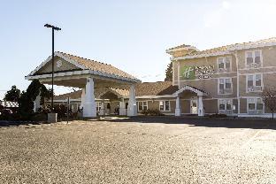 holiday inn express hotel and suites iron mountain by ihg