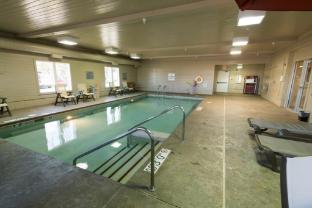 holiday inn express hotel and suites iron mountain by ihg