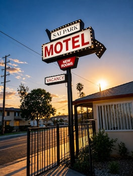 Sai Park Motel,,3 star