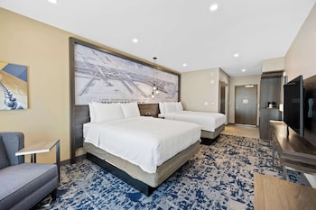 best western plus marquette hotel and suites