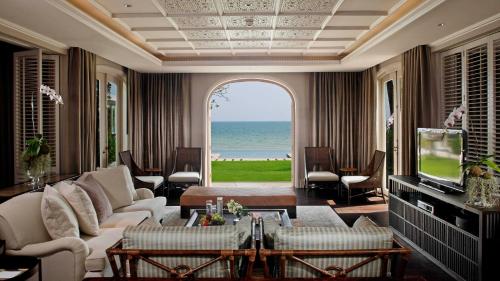 intercontinental hua hin resort by ihg