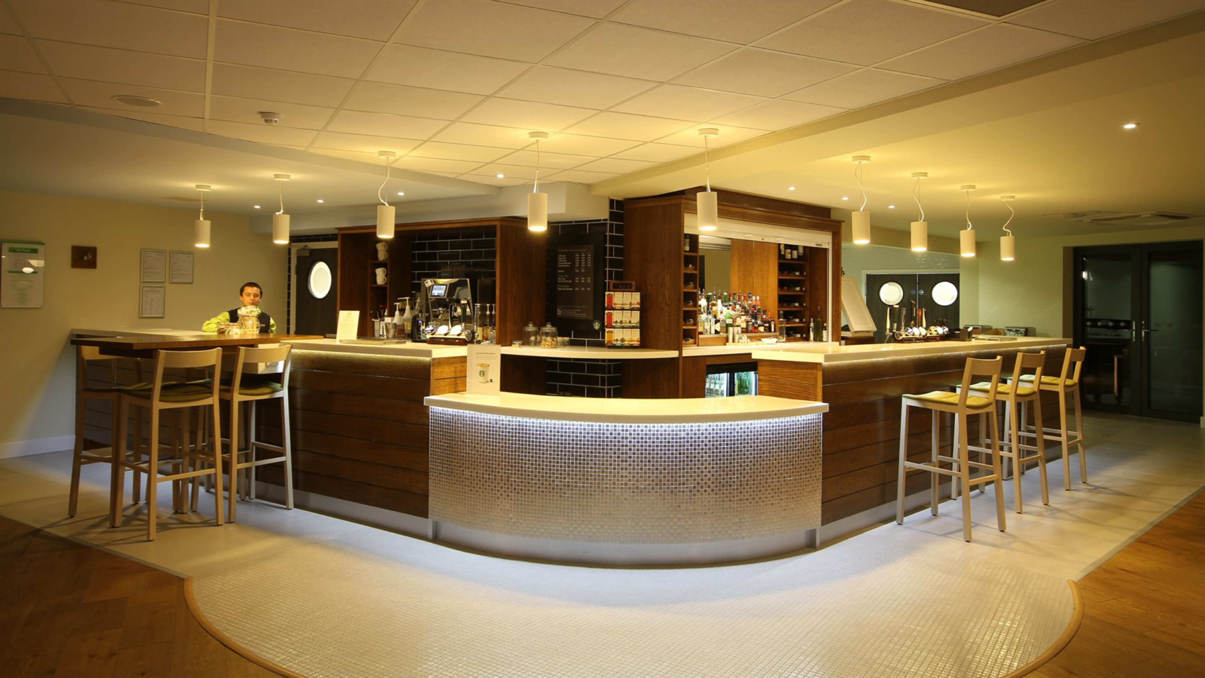 holiday inn huntingdon racecourse by ihg