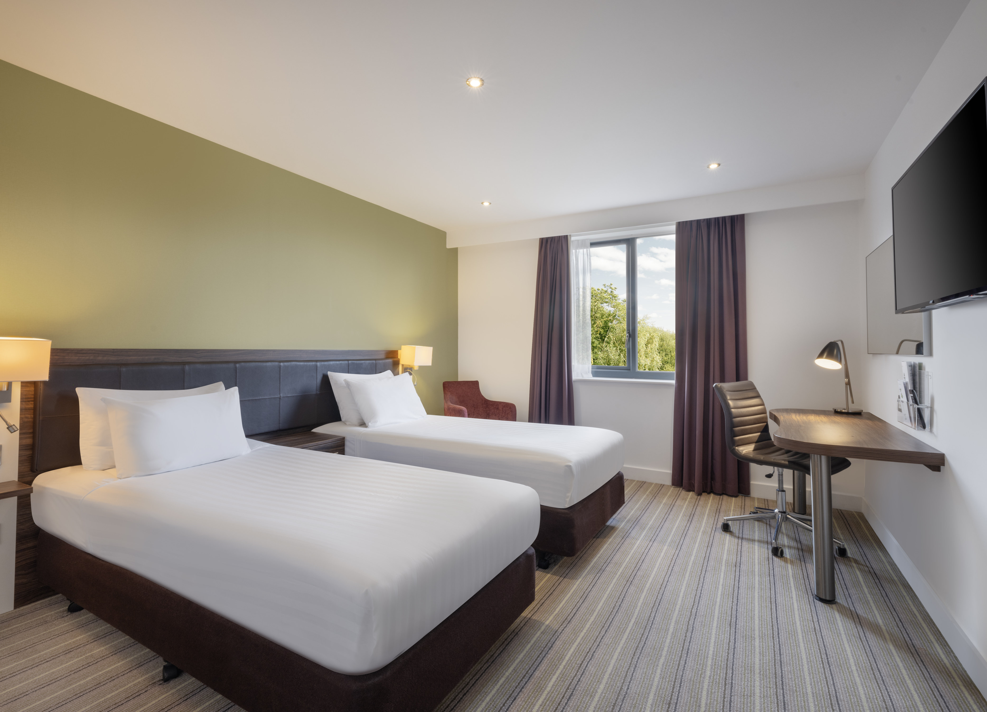 holiday inn huntingdon racecourse by ihg