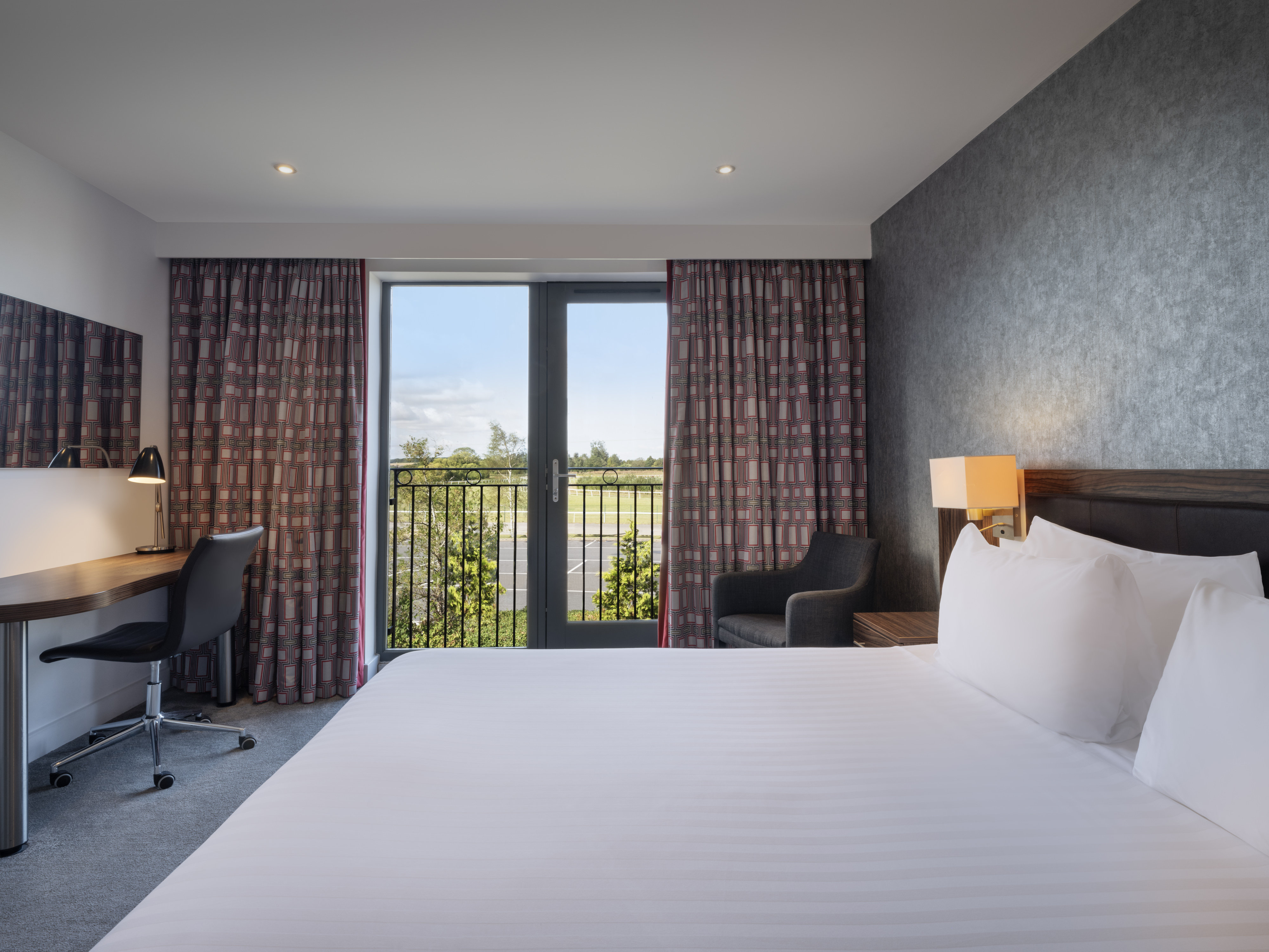 holiday inn huntingdon racecourse by ihg