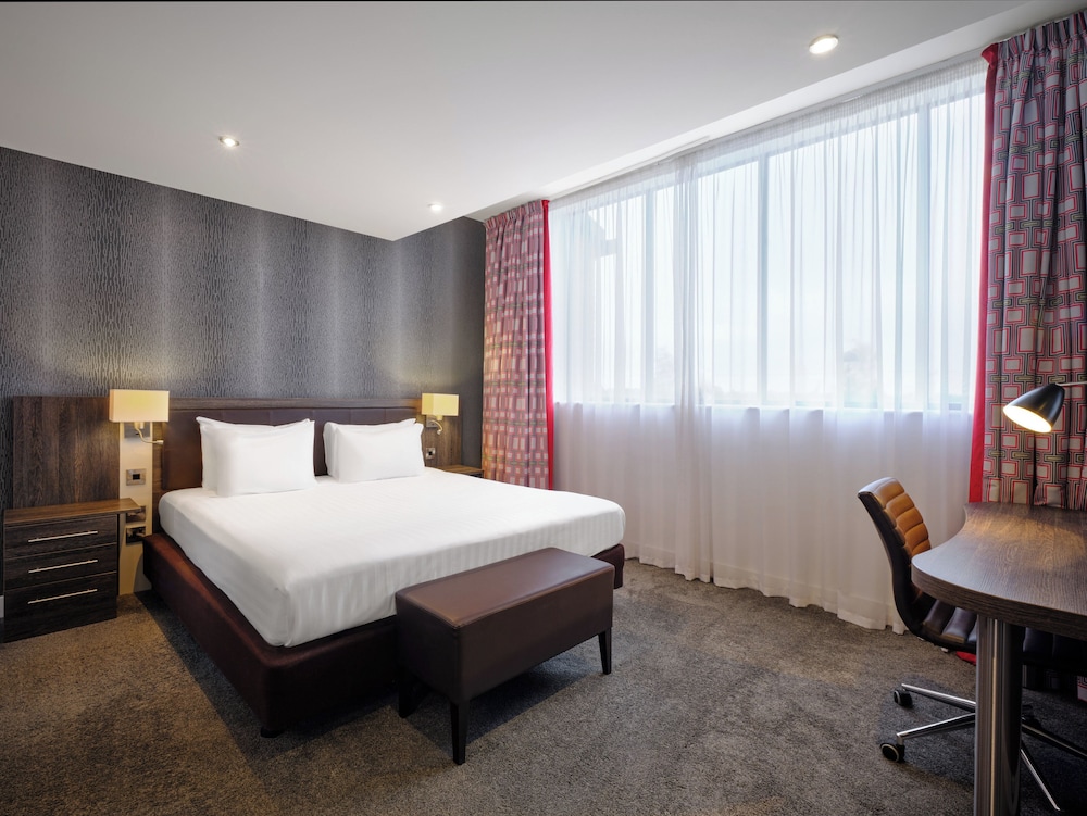 holiday inn huntingdon racecourse by ihg