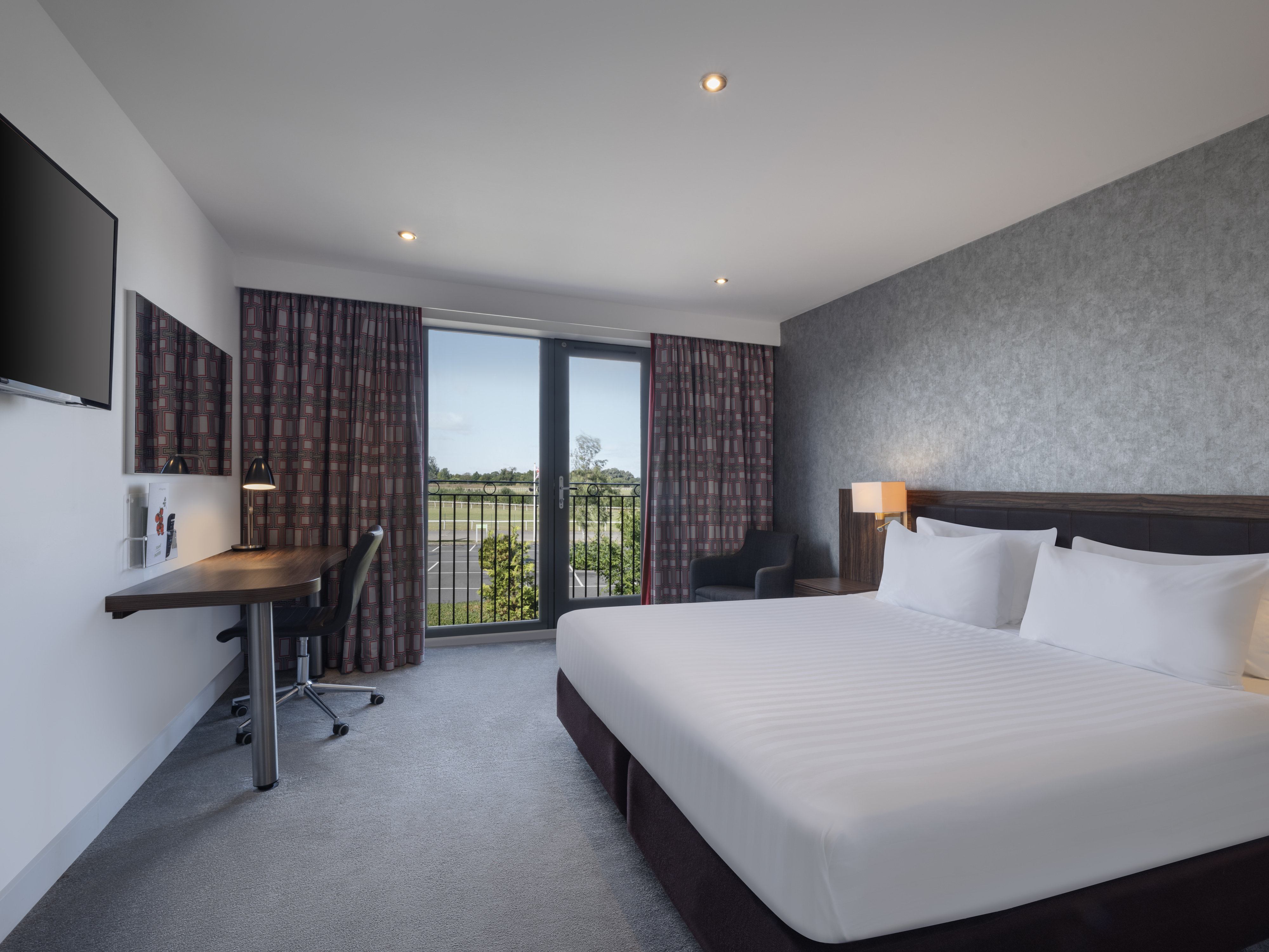 holiday inn huntingdon racecourse by ihg