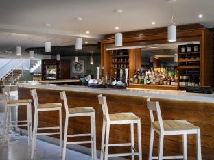 holiday inn huntingdon racecourse by ihg