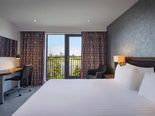 holiday inn huntingdon racecourse by ihg