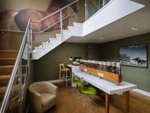 holiday inn huntingdon racecourse by ihg