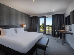 holiday inn huntingdon racecourse by ihg