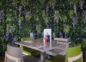 Holiday Inn Huntingdon - Racecourse By Ihg,Cambridgeshire>>Brampton,3 star