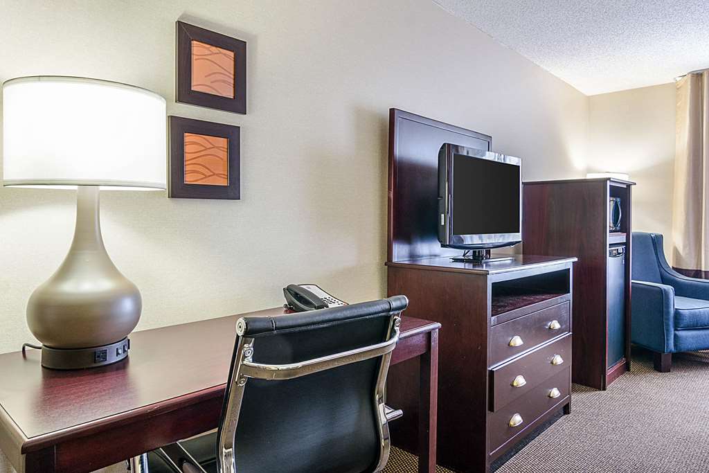 comfort inn and suites