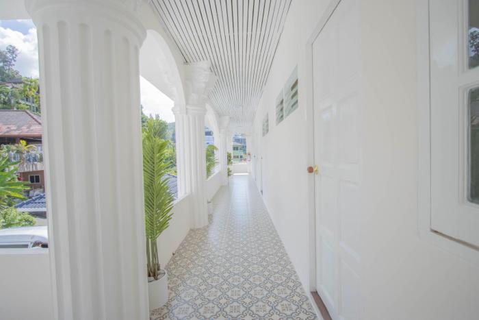 roomquest the peak patong hill