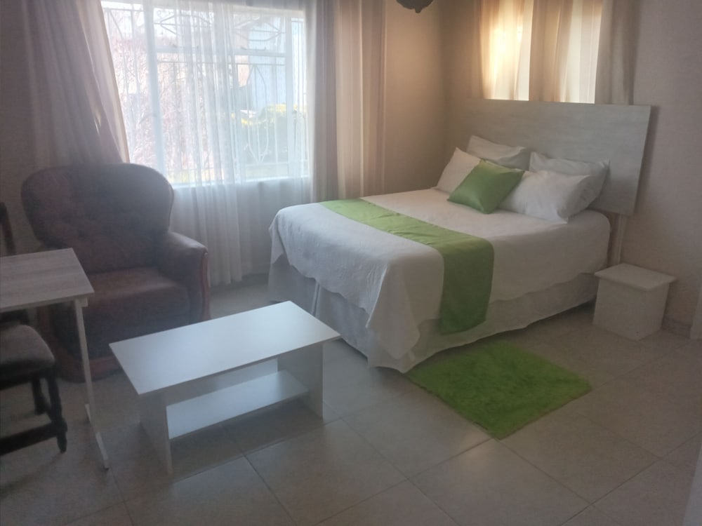 tingompela guest house