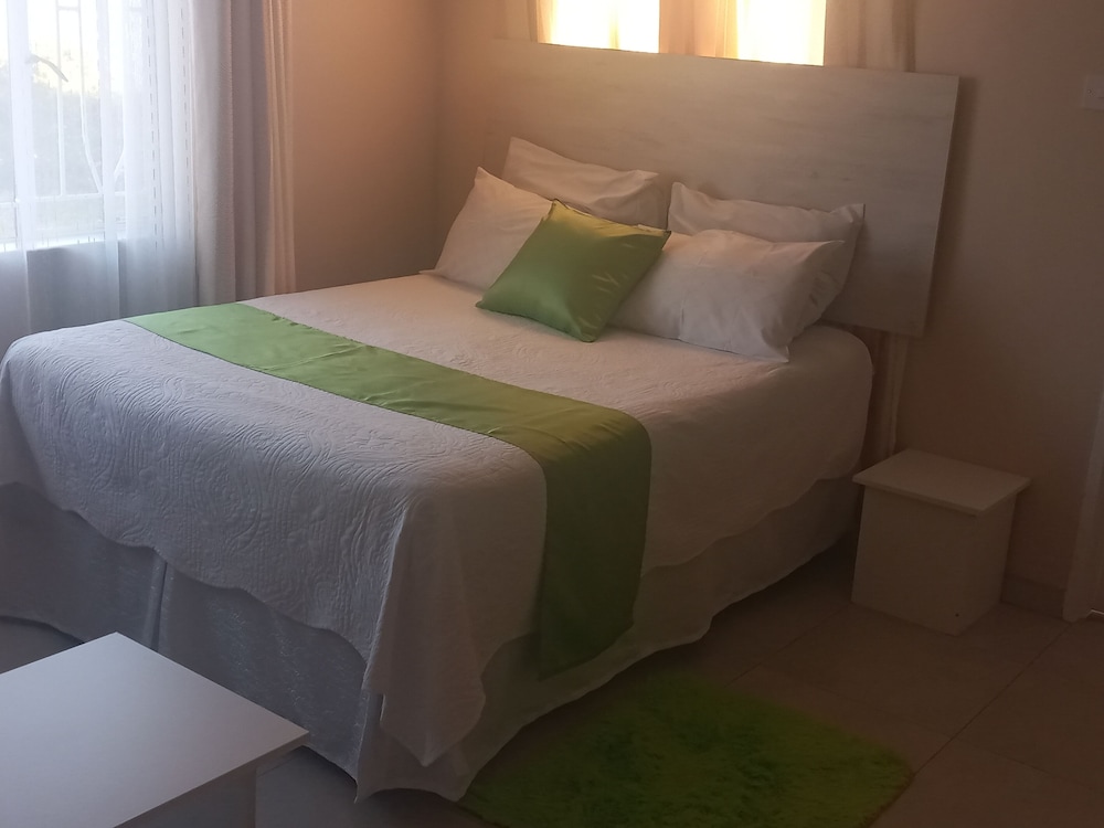 tingompela guest house