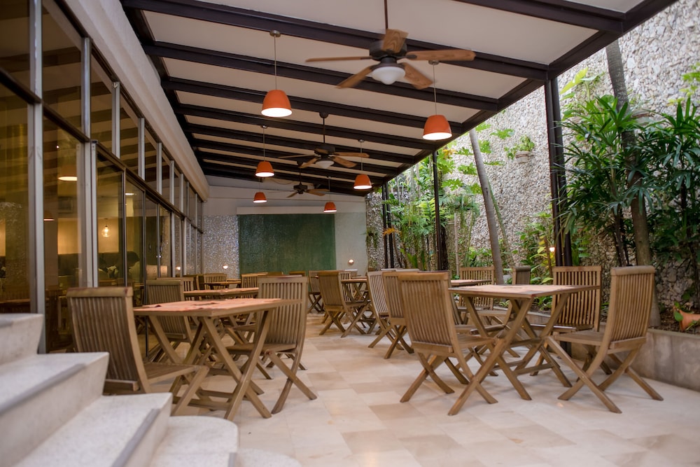 howard johnson hotel versalles barranquilla