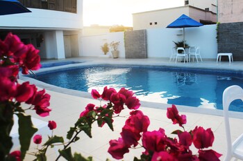 howard johnson hotel versalles barranquilla