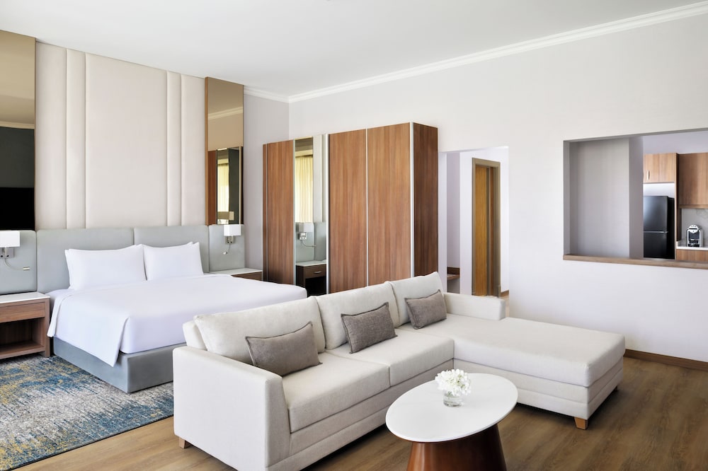 movenpick hotel waad al shamal