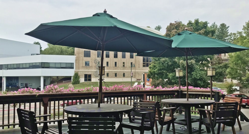 best western adirondack inn